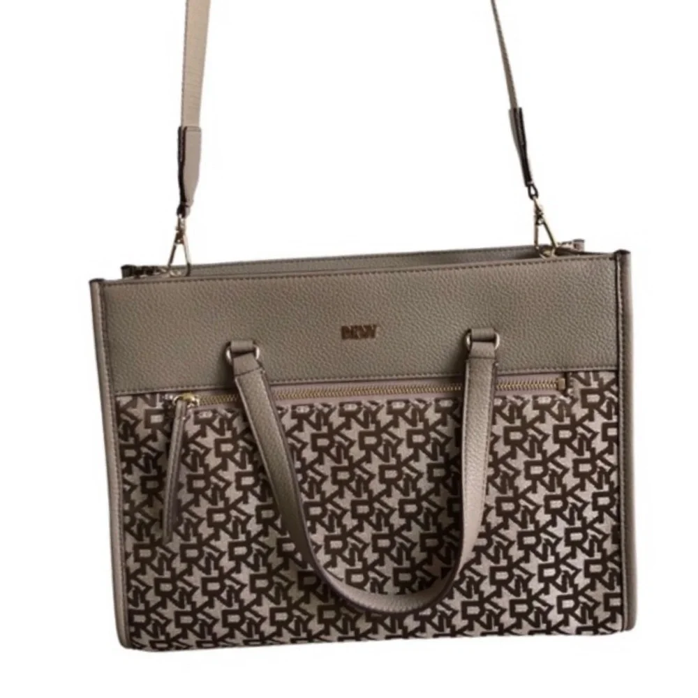 DKNY Zorie MD Jacquard LOGO Tote NWT